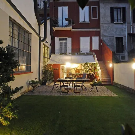 Youhosty - Secret Garden Milan Exterior photo
